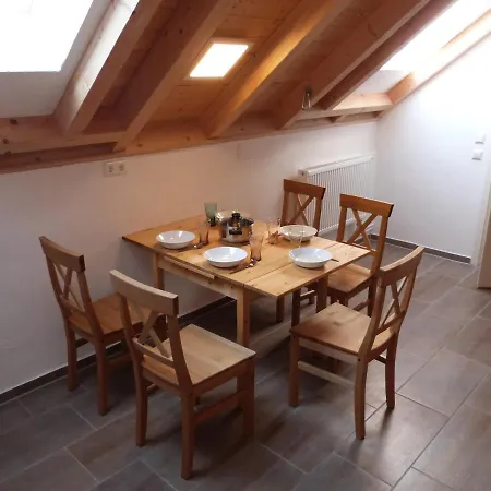 Atelier Im Stadtgarten Direkt In Apartment